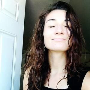 Meet your Posher, Leanne